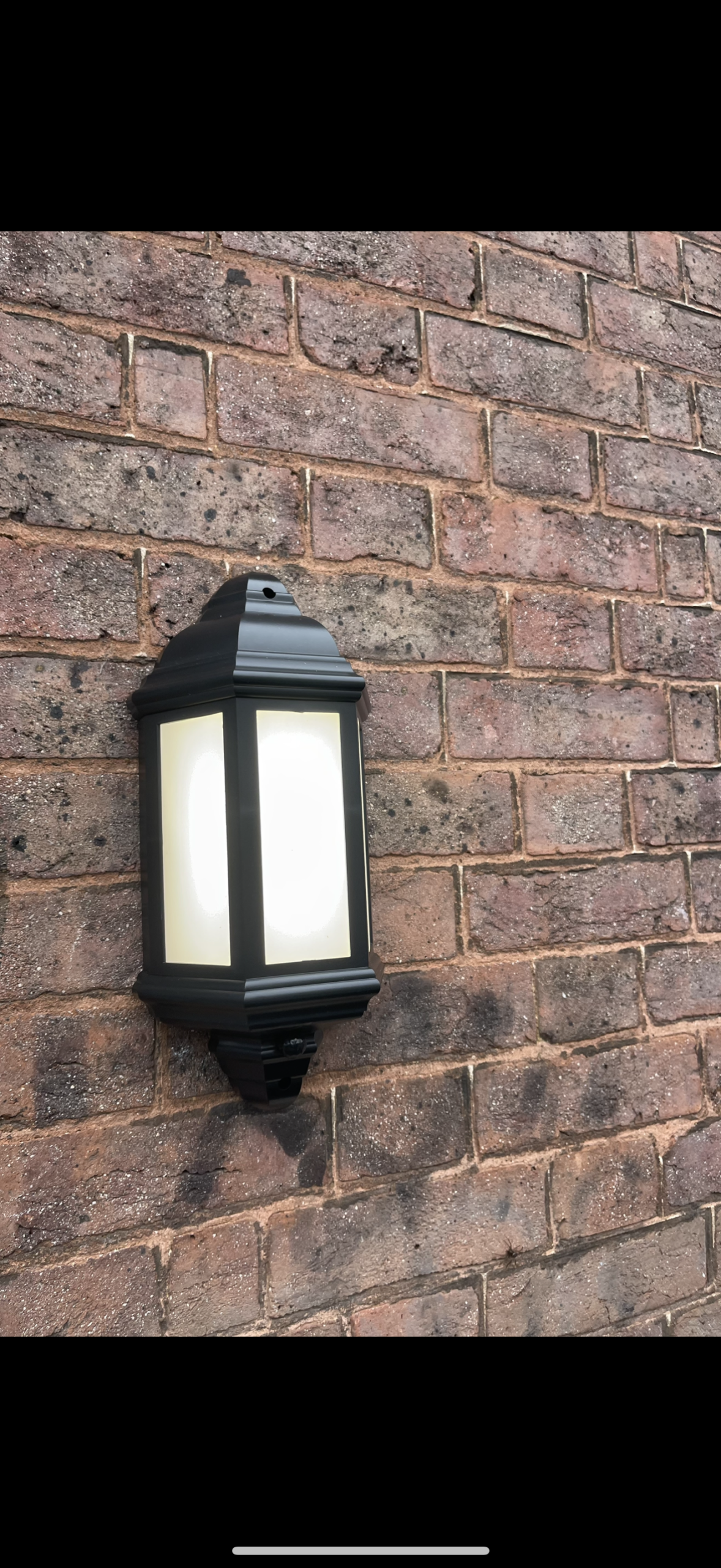 black-traditional-outdoor-wall-lantern-brick